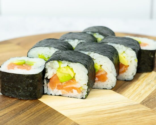 SAKE AVOCADO HOSOMAKI